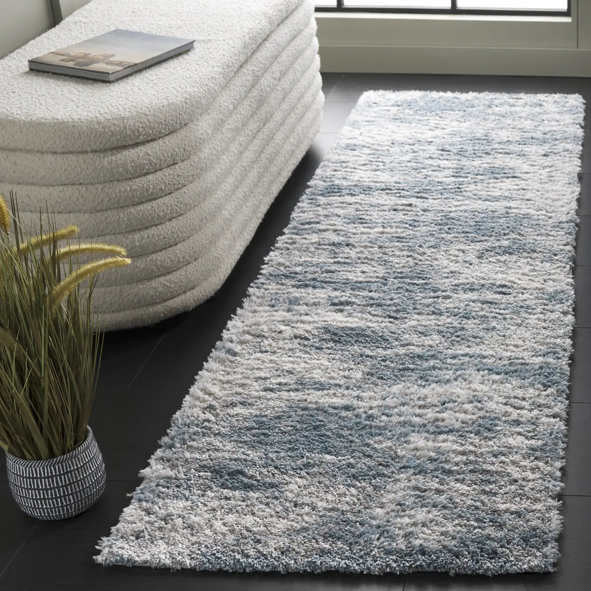 Safavieh Berber Shag 2'-3" x 8'-0" Rug in Ivory / Blue