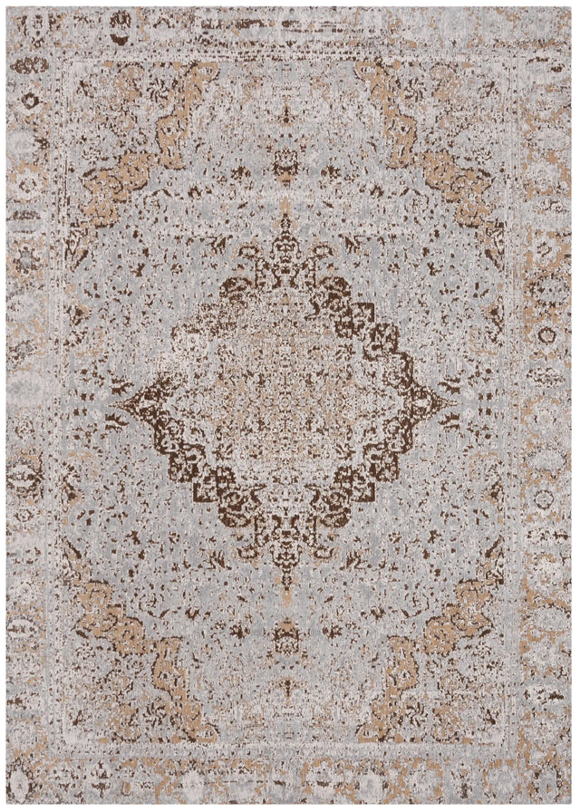 Safavieh Classic Vintage 5'-0" x 8'-0" Rug in Taupe