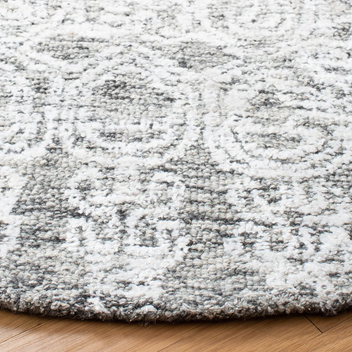 Safavieh Glamour 6'-0" x 6'-0" Rug in Charcoal