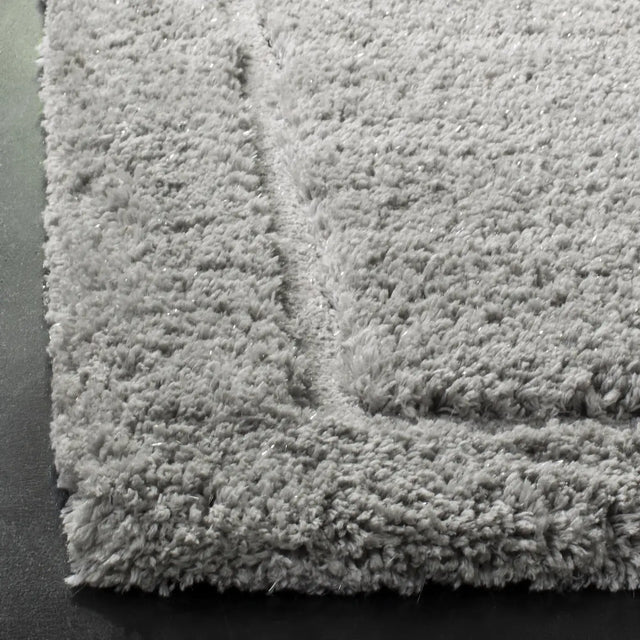 Safavieh Glamour Shag 4'-0" x 6'-0" Rug in Grey