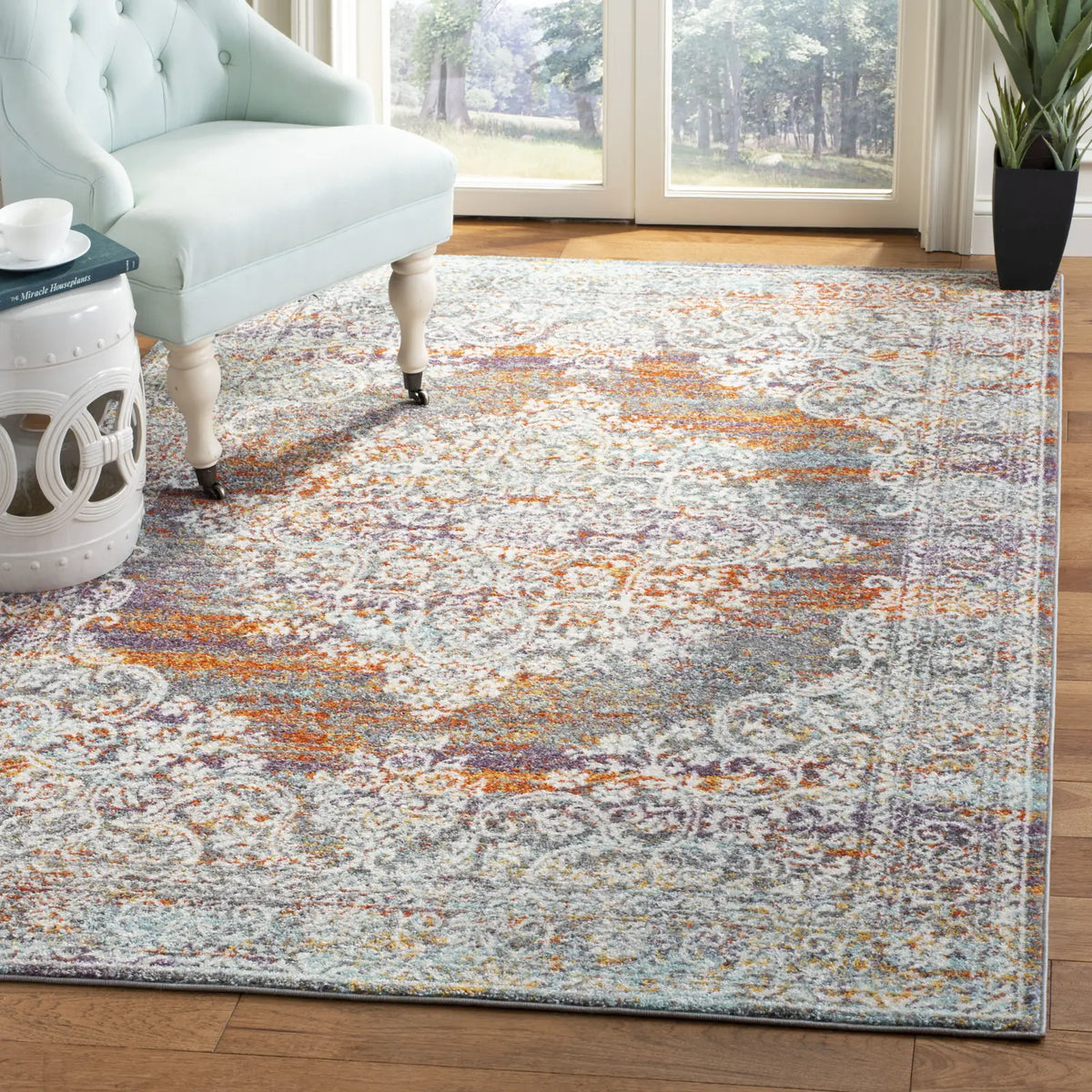 Safavieh Madison 900 4'-0" x 6'-0" Rug in Light Grey / Rust