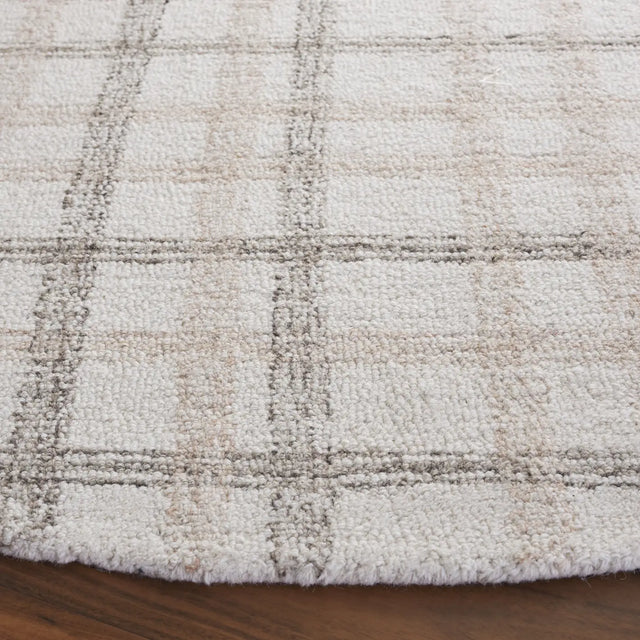 Safavieh Ebony 6'-0" x 6'-0" Rug in Beige / Ivory