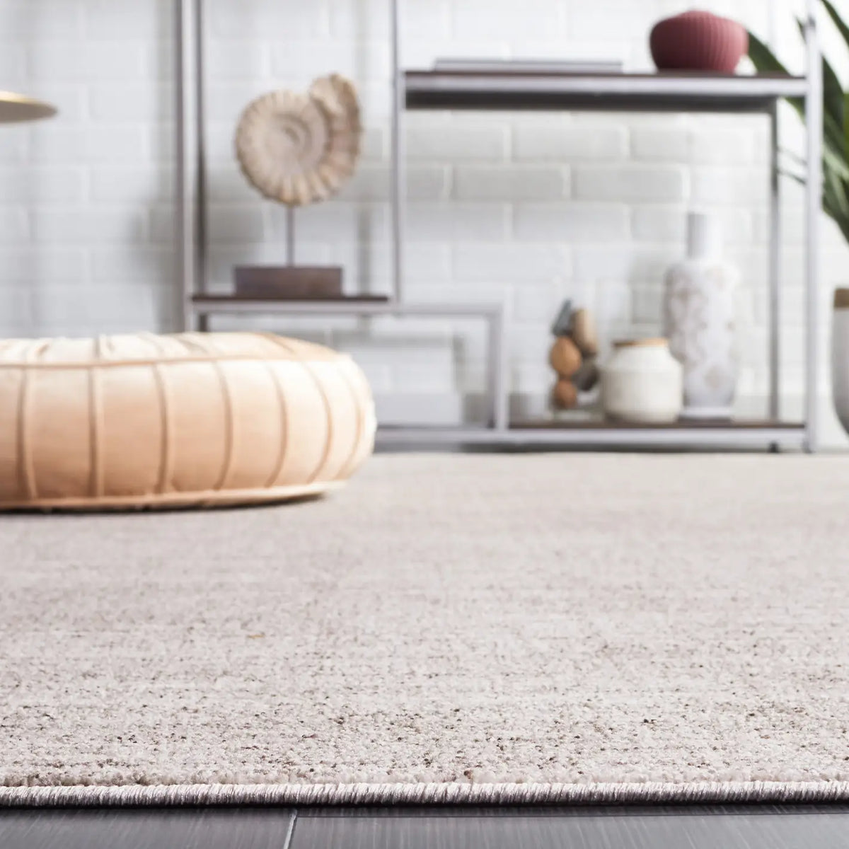Safavieh Dune 4'-0" x 6'-0" Rug in Grey / Grey