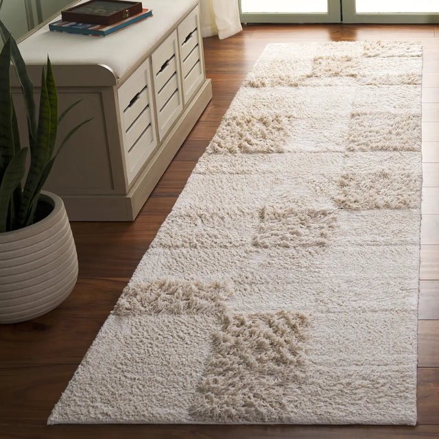 Safavieh Easy Care 2'-3" x 9'-0" Rug in Ivory