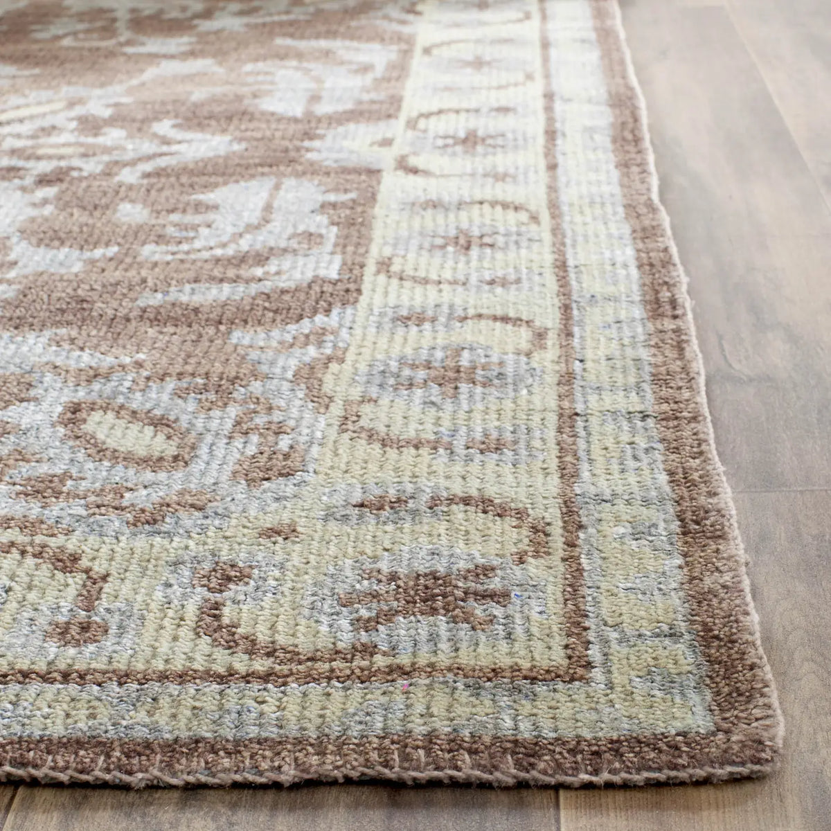 Safavieh Stone Wash 4'-0" x 6'-0" Rug in Charcoal