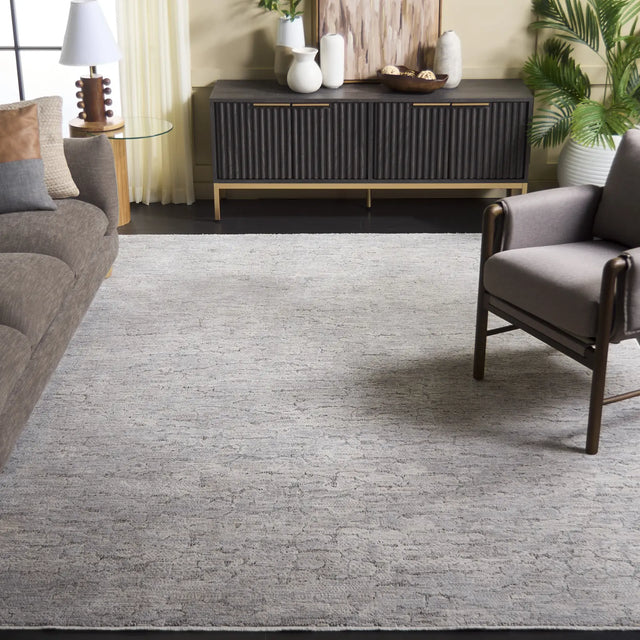 Safavieh Garnet 10'-0" x 13'-0" Rug in Grey / Ivory