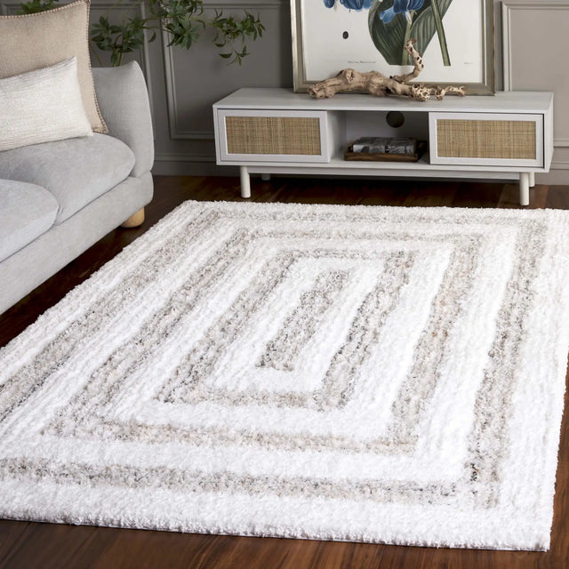 Safavieh Glory Shag 4'-0" x 6'-0" Rug in Ivory / Beige