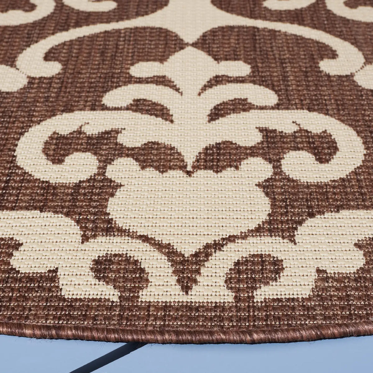 Safavieh Courtyard 6'-7" x 6'-7" Rug in Chocolate / Natural