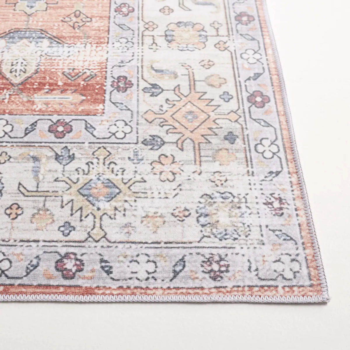 Safavieh Arizona 4'-0" x 6'-0" Rug in Sage / Light Rust