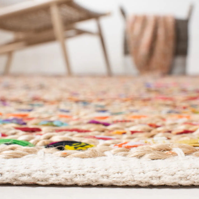 Safavieh Cape Cod 4'-0" x 6'-0" Rug in Natural / Multi