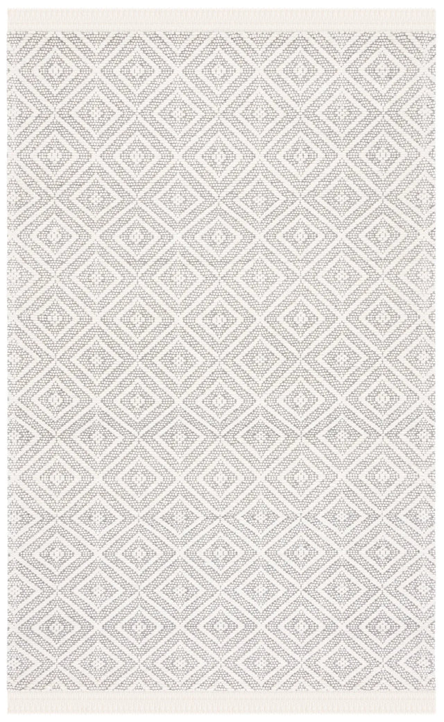 Safavieh Marbella 4'-0" x 6'-0" Rug in Ivory / Grey