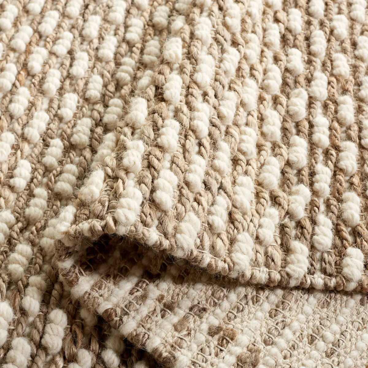 Safavieh Natural Fiber 4'-0" x 6'-0" Rug in Natural / Grey