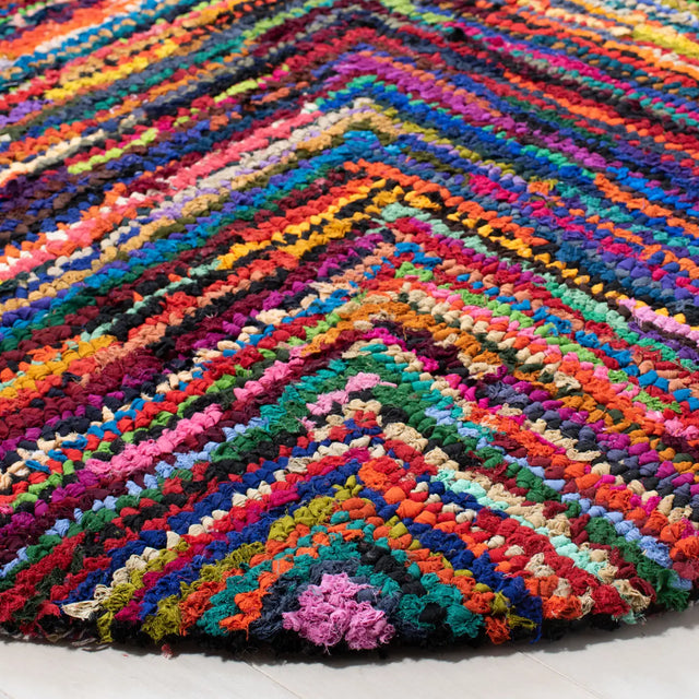 Safavieh Nantucket 6'-0" x 6'-0" Rug in Pink / Multi
