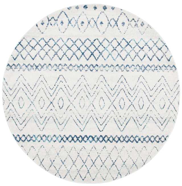 Safavieh Madison 700 5'-3" x 5'-3" Rug in Ivory / Navy