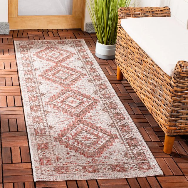 Safavieh Courtyard 2'-3" x 6'-7" Rug in Beige / Red