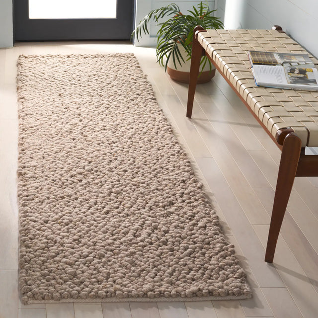 Safavieh Natura 2'-3" x 8'-0" Rug in Taupe