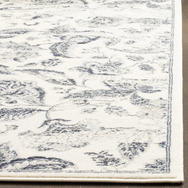 Safavieh Carnegie 4'-0" x 6'-0" Rug in Cream / Light Grey