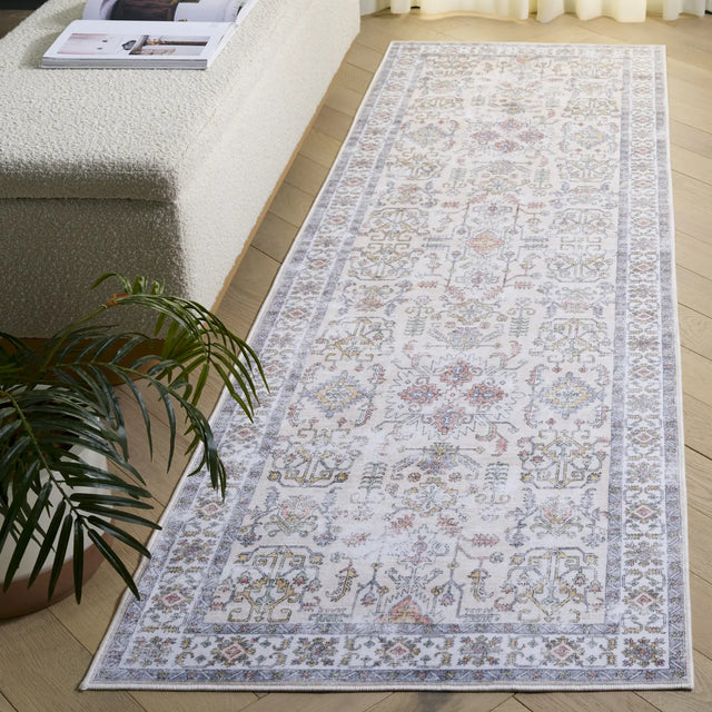 Safavieh Arizona 2'-6" x 8'-0" Rug in Beige / Ivory