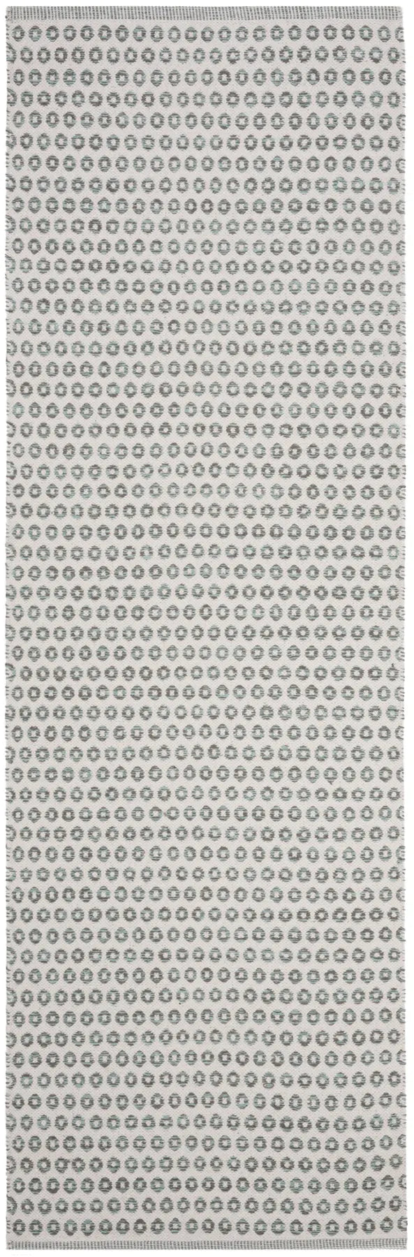 Safavieh Montauk 2'-3" x 7'-0" Rug in Slate / Ivory