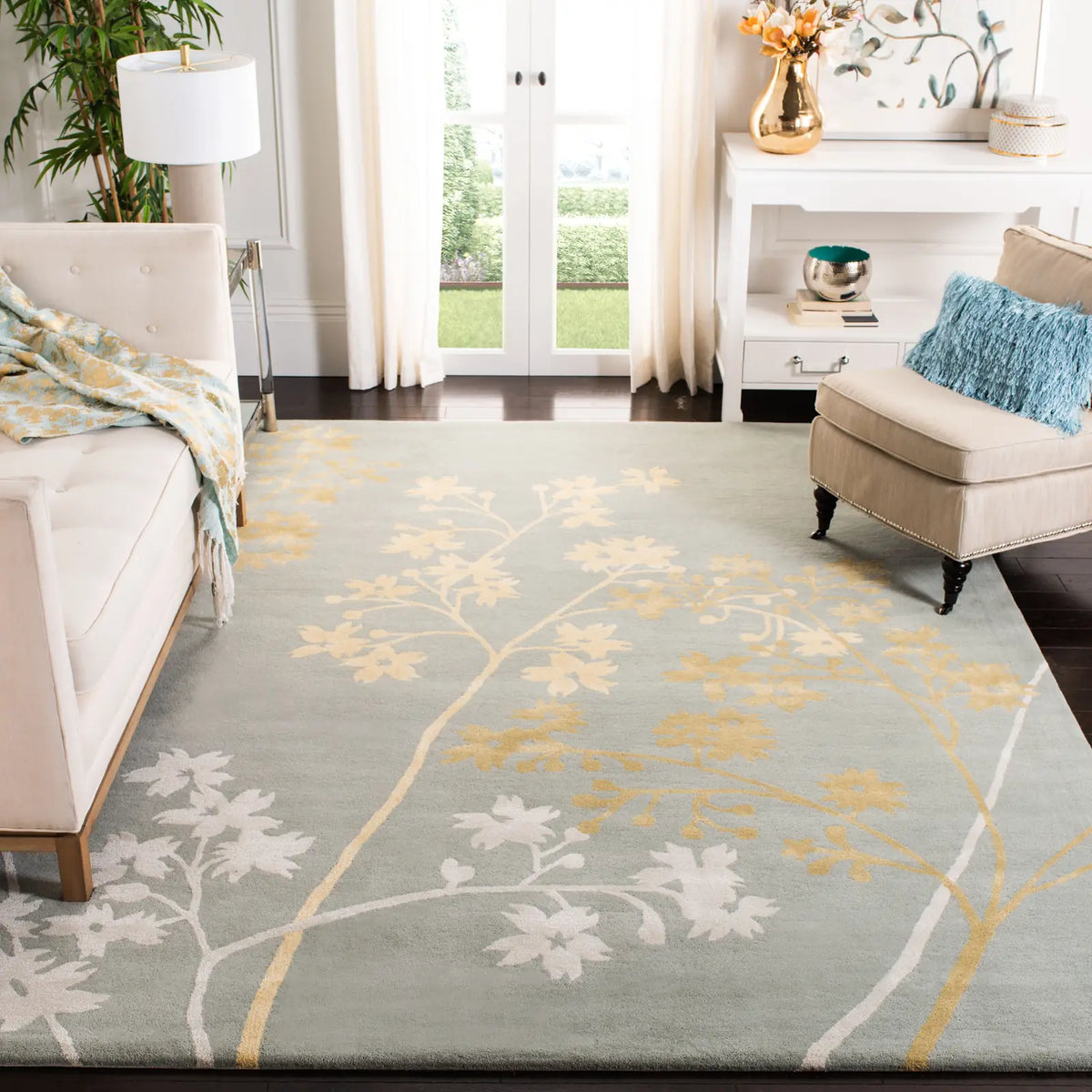 Safavieh Soho 9'-6" x 13'-6" Rug in Light Blue / Multi