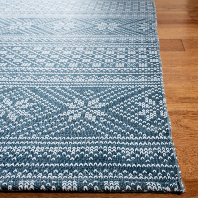 Safavieh Cedar Brook 5'-0" x 8'-0" Rug in Blue / Ivory