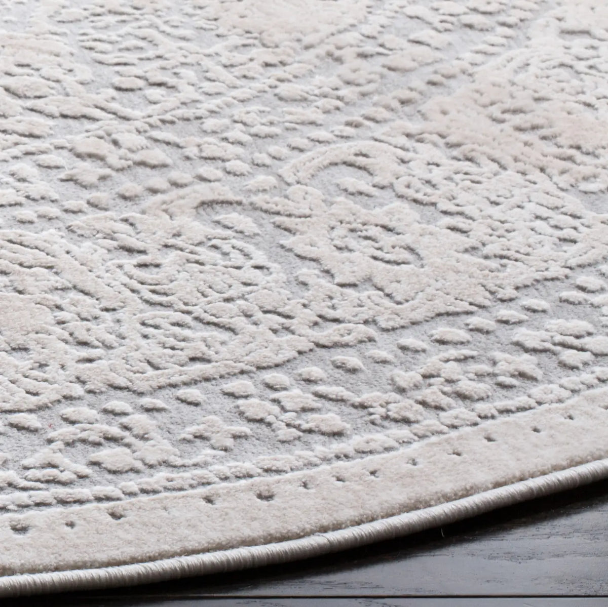 Safavieh Reflection 5'-0" x 5'-0" Rug in Light Grey / Cream