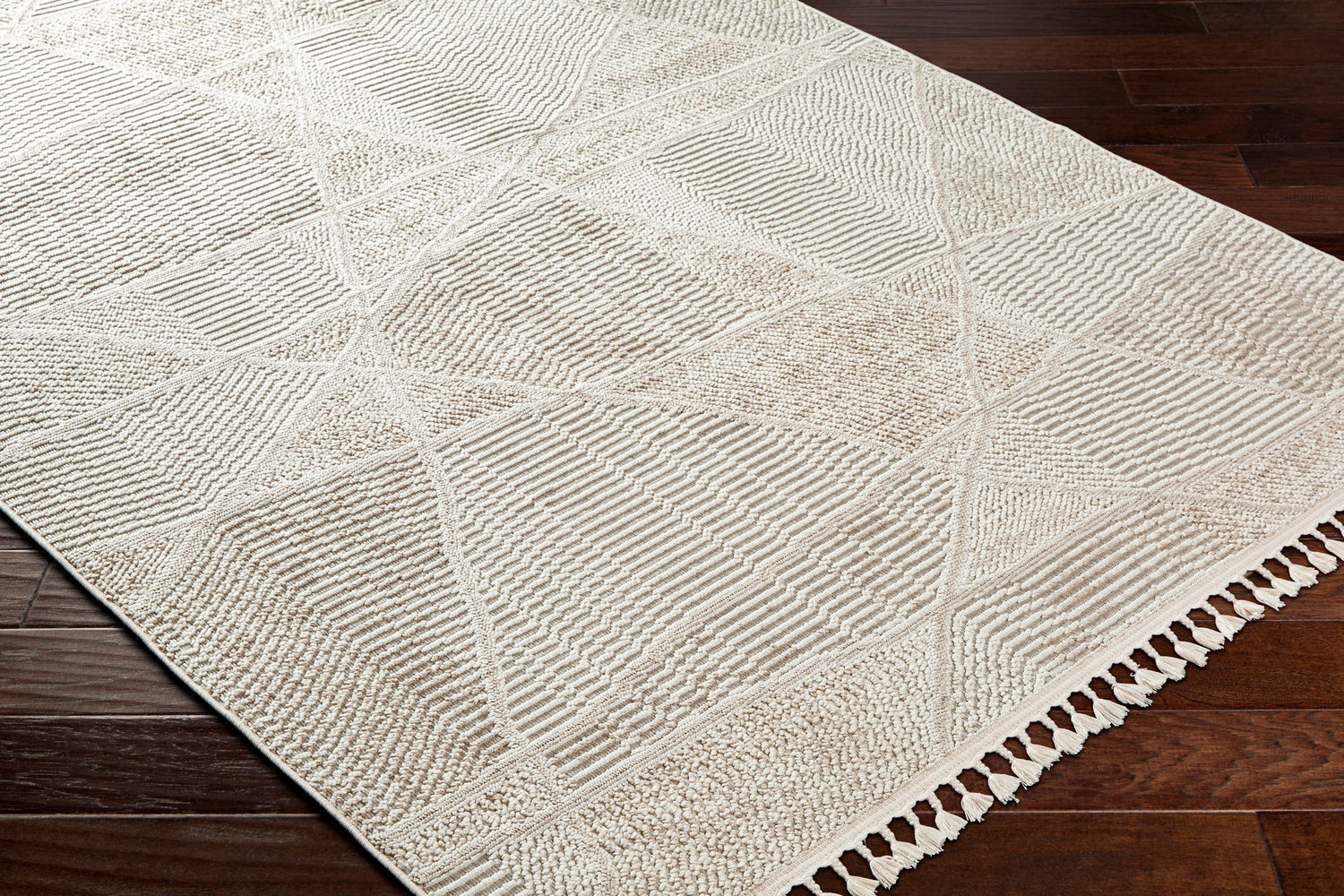 Surya Finland Fnd-2302 Cream, Off-White Rug.