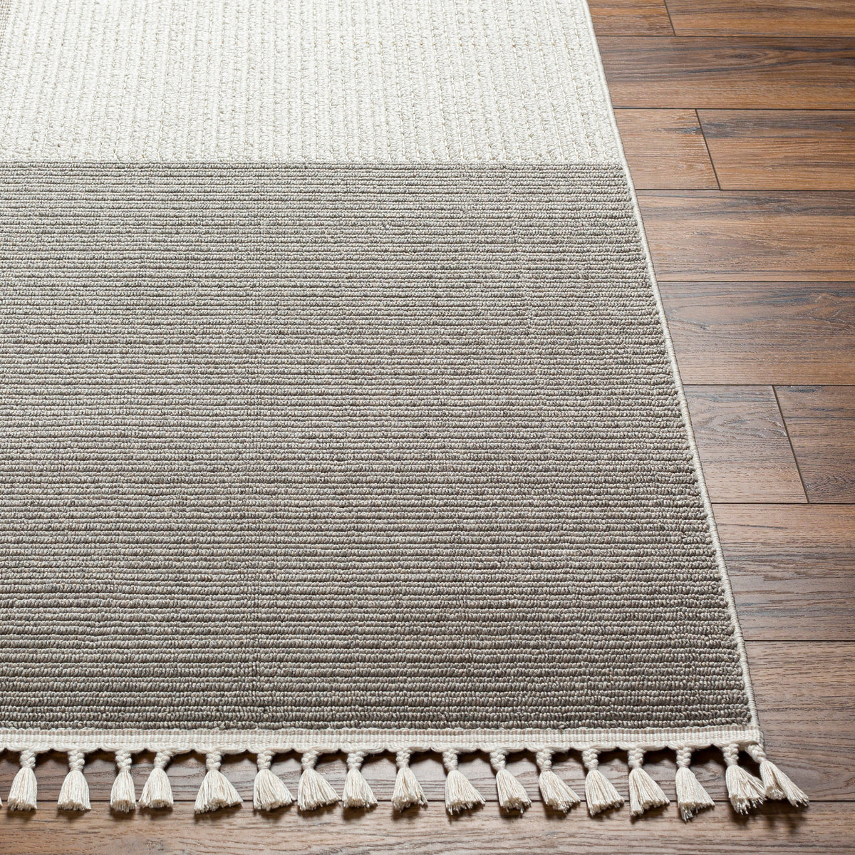 Surya Finland Fnd-2307 Cream, Off-White Rug.