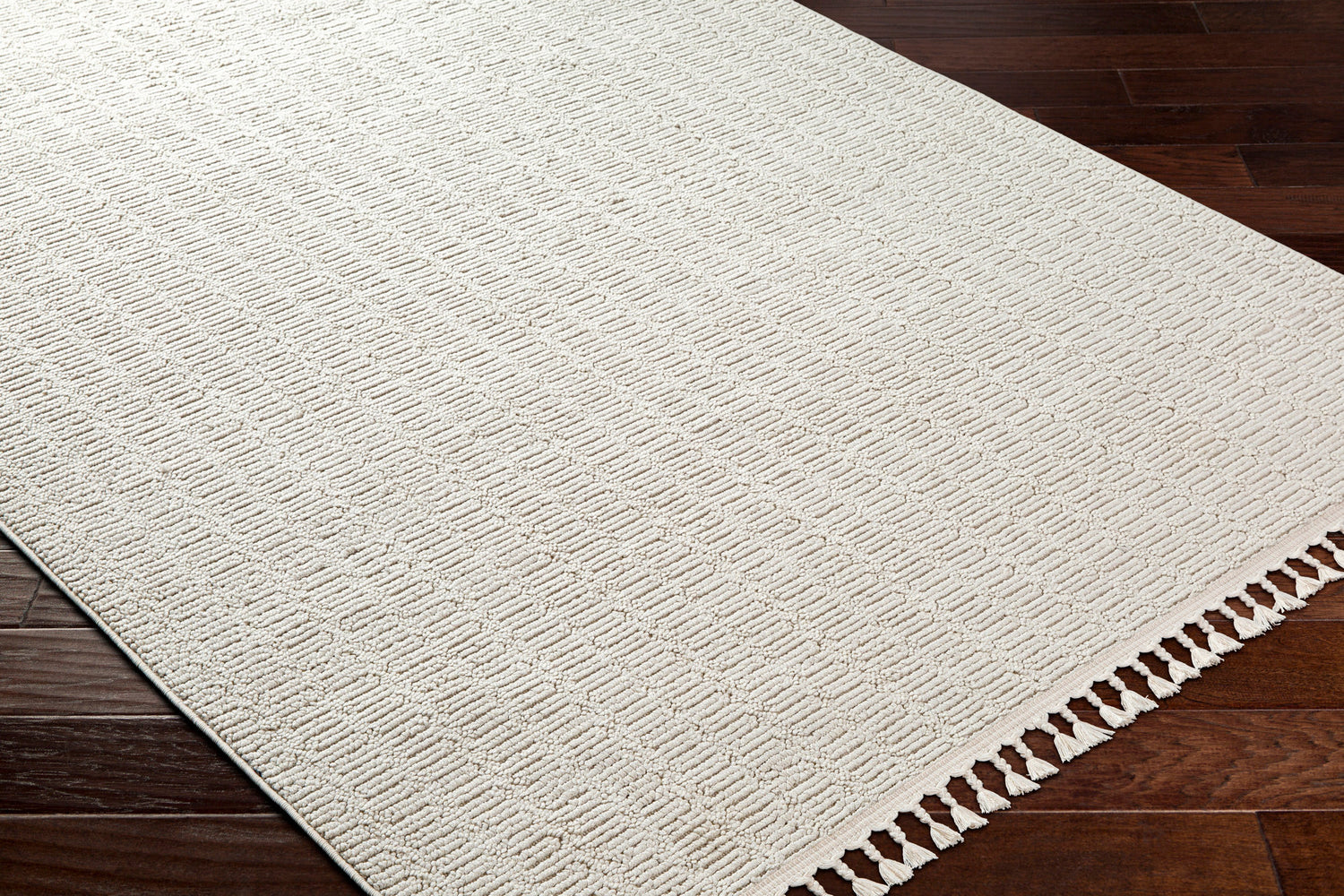 Surya Finland Fnd-2310 Cream Rug.