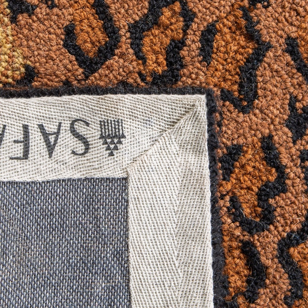 Safavieh Chelsea Hk15A Black/Brown Rug