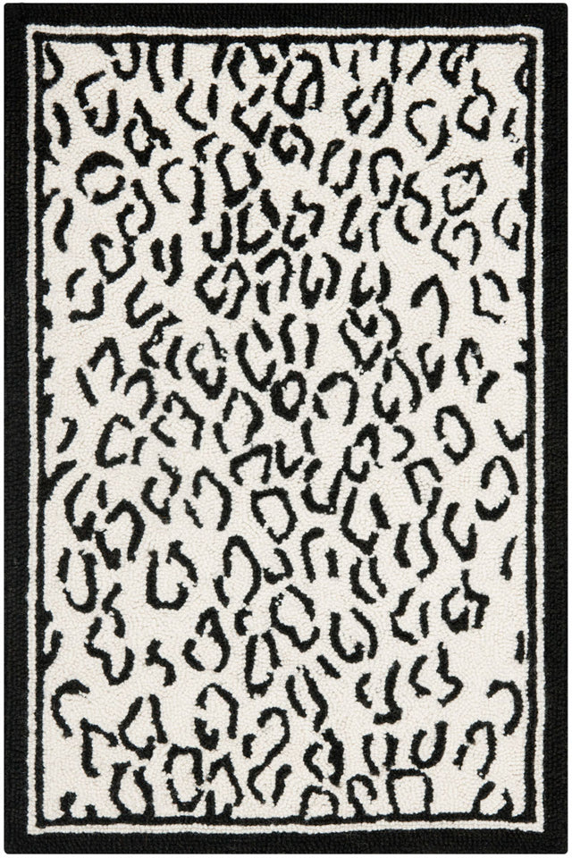 Safavieh Chelsea hk15c White / Black Rugs