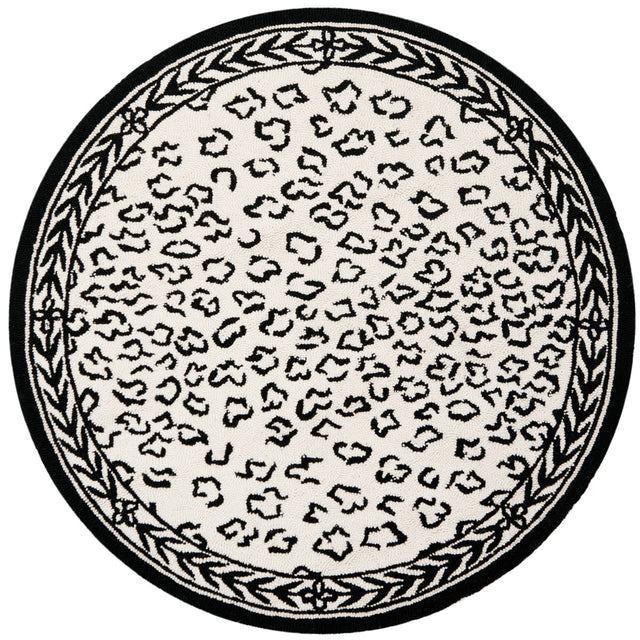 Safavieh Chelsea hk15c White / Black Rugs