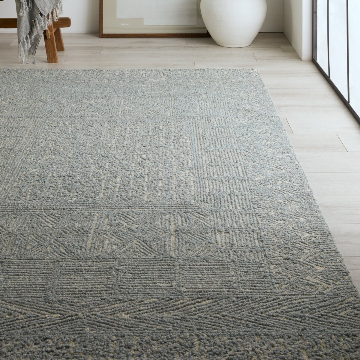 Jaipur Lineage Viatte Lne02 Blue/Cream Rug.