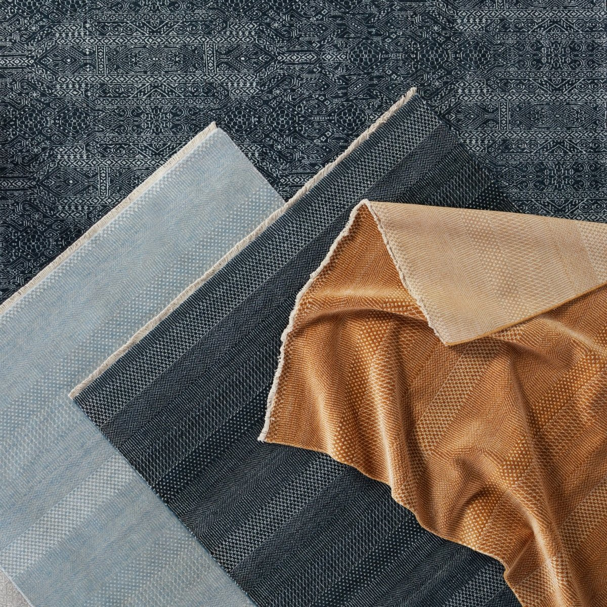 Jaipur Merritt Adler Mer03 Dark Blue/Ivory Rugs.