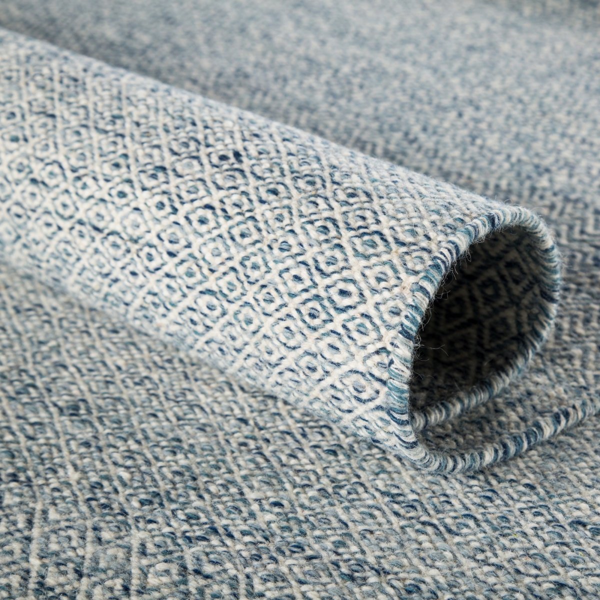 Jaipur Poise Glace Poe05 Light Blue Rug.