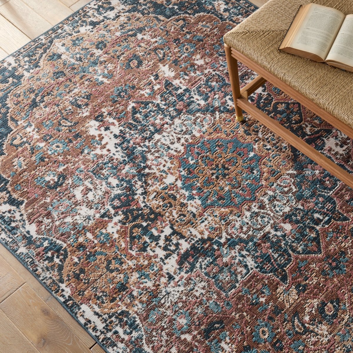 Jaipur Swoon Akela Swo15 Dark Blue Rug.
