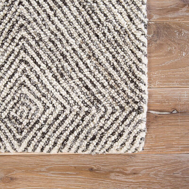 Jaipur Traditions Made Modern Tufted Exhibition Mmt19 Whisper White / Beluga Rugs.