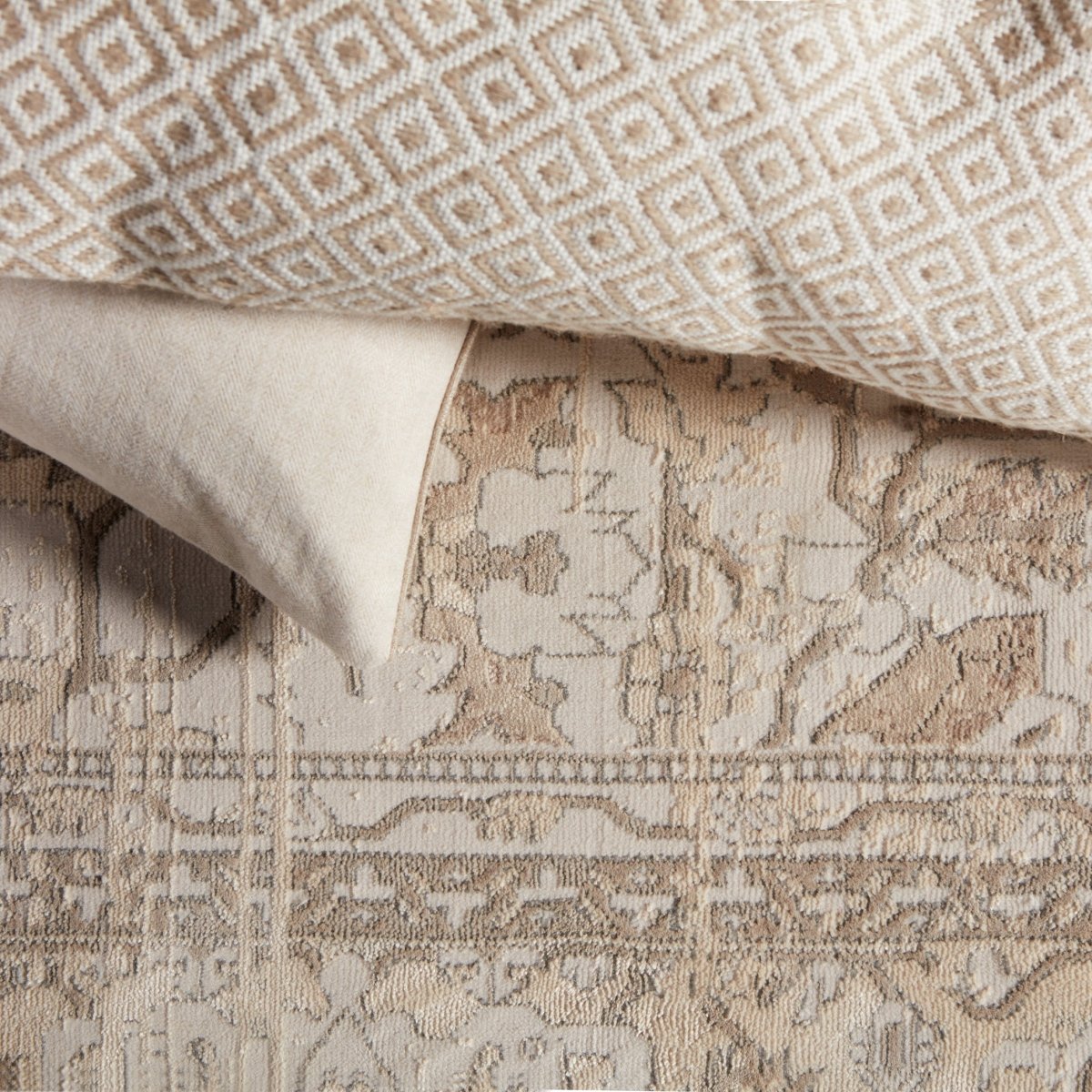 Jaipur Vienne Valentin Vne05 Cream/Light Gray Rugs.
