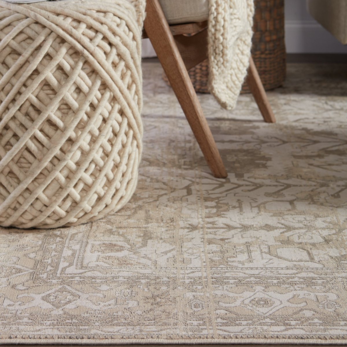 Jaipur Vienne Valentin Vne05 Cream/Light Gray Rugs.
