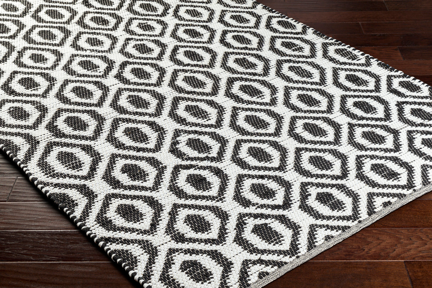 Surya Jean Jea-2307 Ivory, Black Rug.