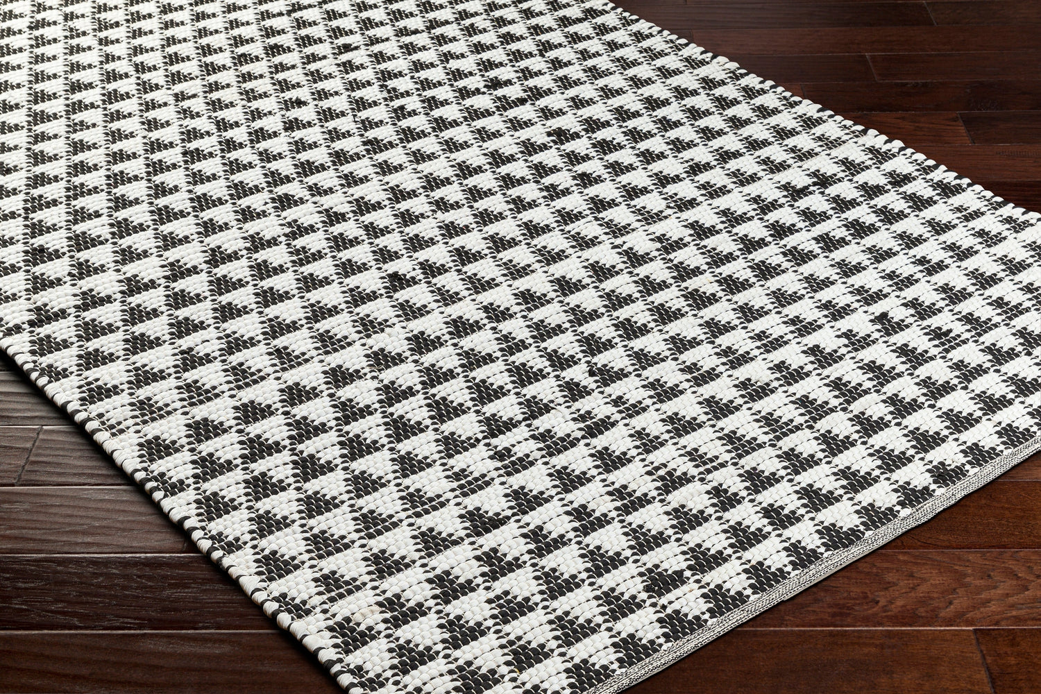 Surya Jean Jea-2311 Ivory, Black Rug.