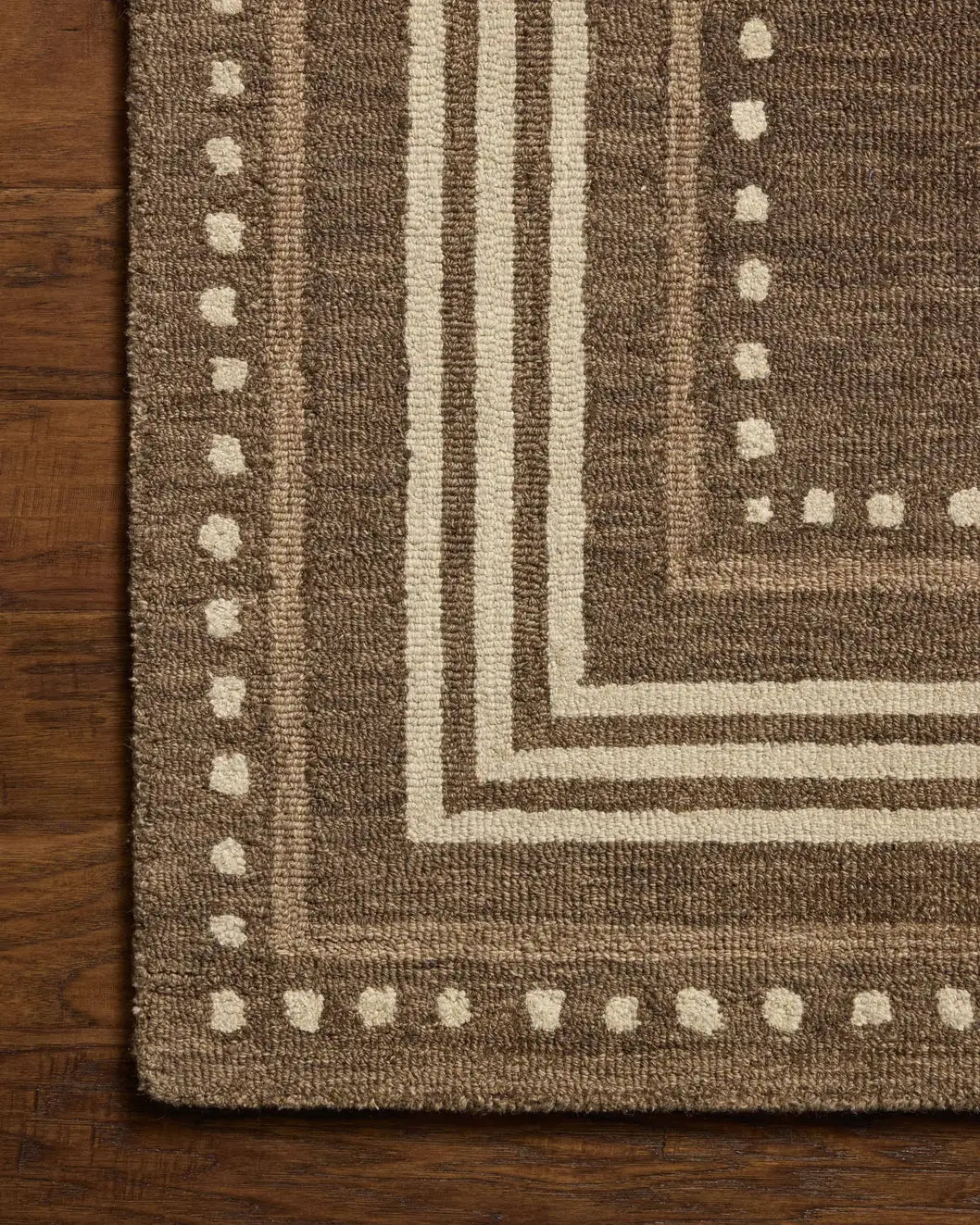 Chris Loves Julia x Loloi Alfie ALF-02 Bark / Natural Rug - corner on wood