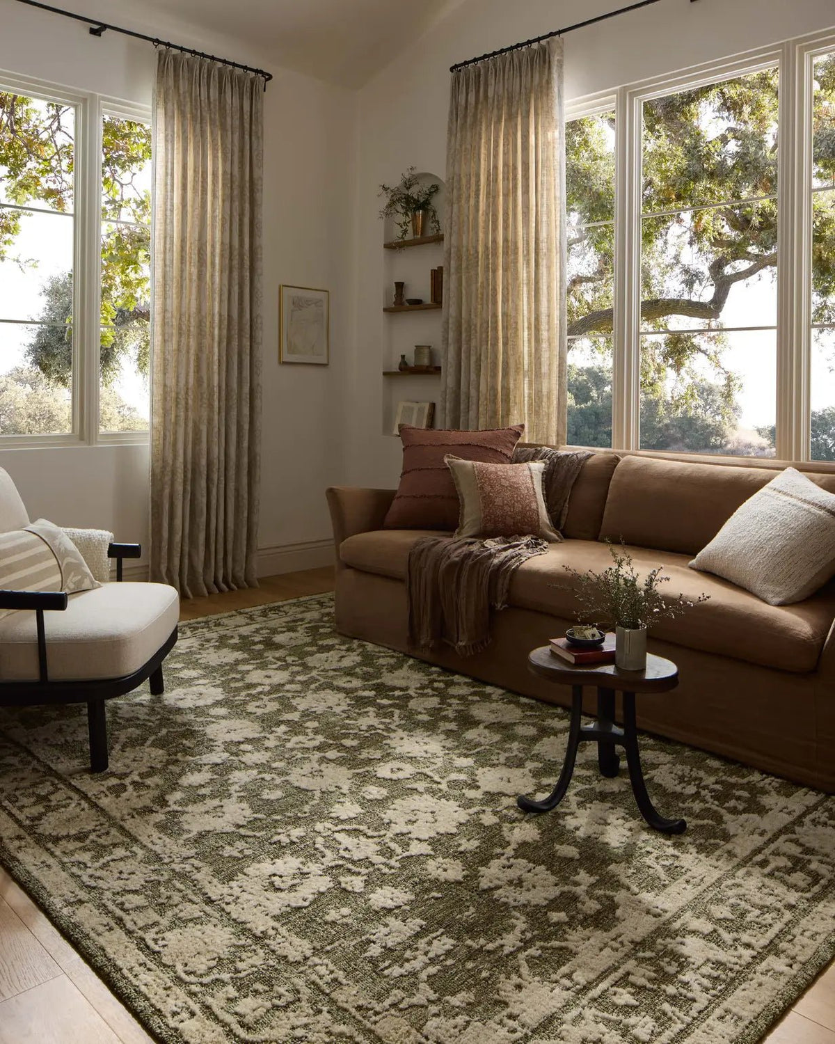 Loloi Percival PCV-06 Moss / Natural Rug - room scene 3