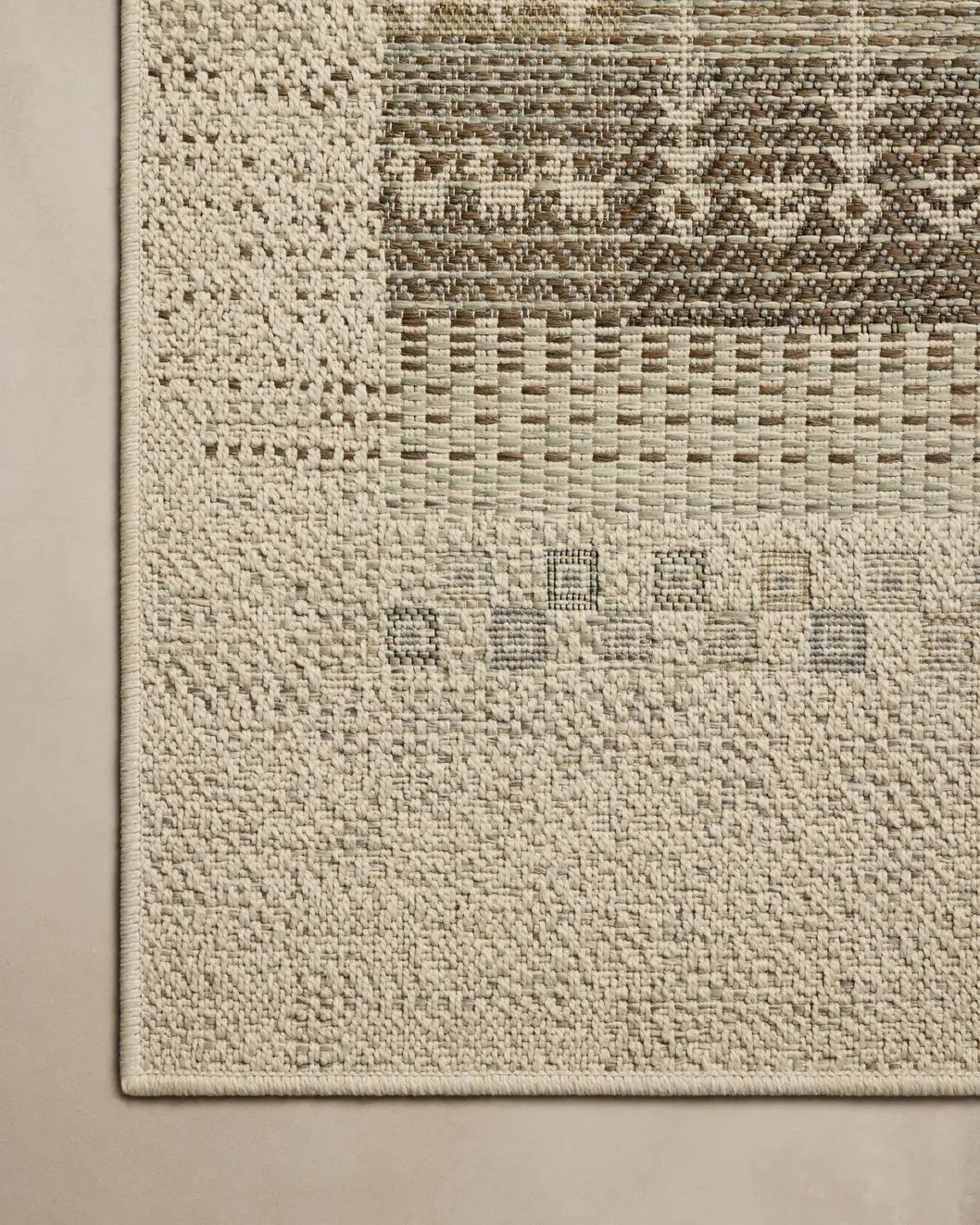 Loloi Saylor SAY-05 Ivory / Earth Rug - corner on wood