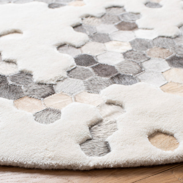 Safavieh Manhattan Man101B Ivory Rug.