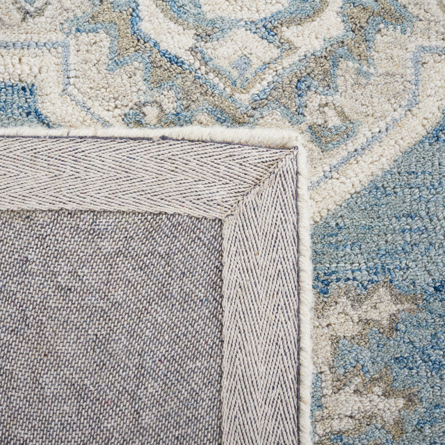 Safavieh Metro Met615K Light Blue/Ivory Rug.