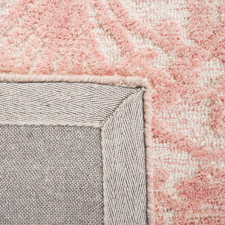Safavieh Metro Met616U Pink/Ivory Rug.