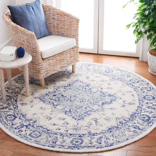 Safavieh Metro Met874M Blue/Ivory Rug.