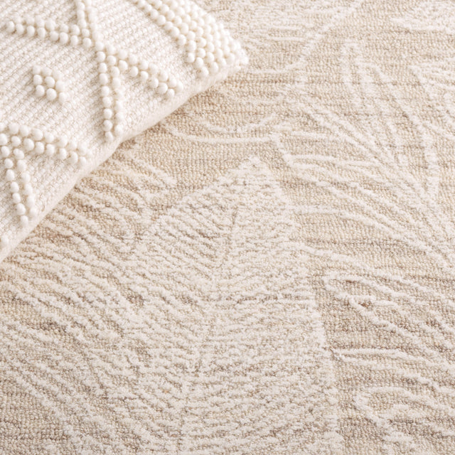 Safavieh Metro Met880B Beige/Ivory Rug.