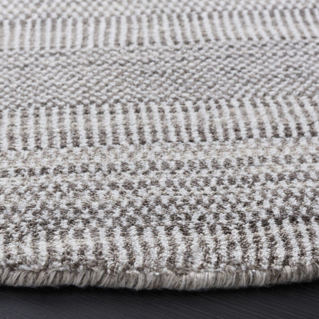 Safavieh Mirage Mir125T Brown/Ivory Rug.